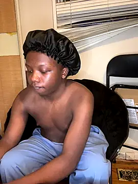 YourLittleBoyfriend webcam