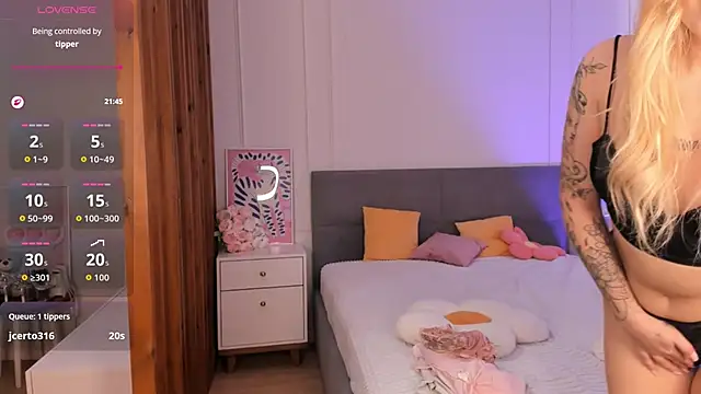 lanamiracle (F teen) - BLOWJOB