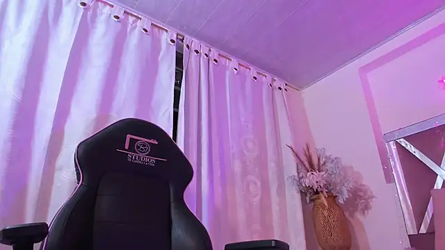 Shinedark_tay1 webcam