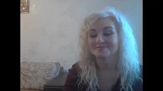 LadySexyBlond webcam