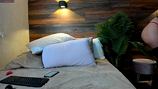 Alizee_Felidae webcam