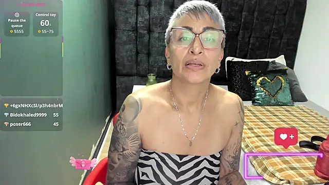 Charlotte__Gray webcam