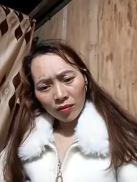 Bianly's Stripchat show and profile