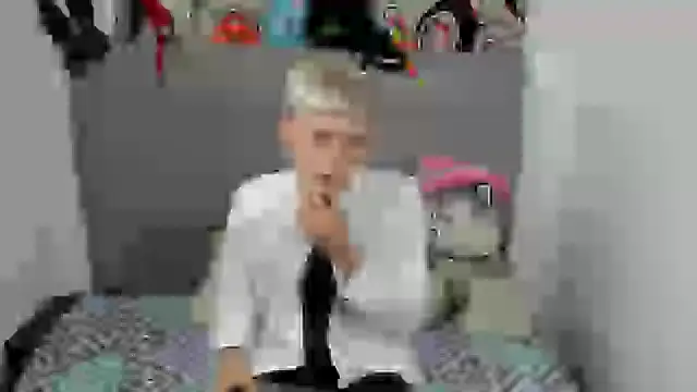 forbidden_kisses (Ask my age) - show cum