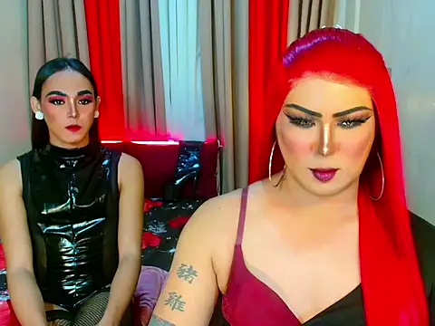 02HornyCumTrans webcam