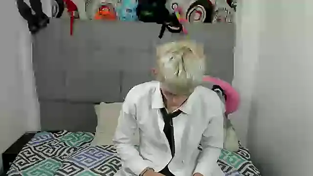 forbidden_kisses webcam