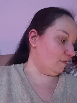 live chatroom BustyLadyAlma