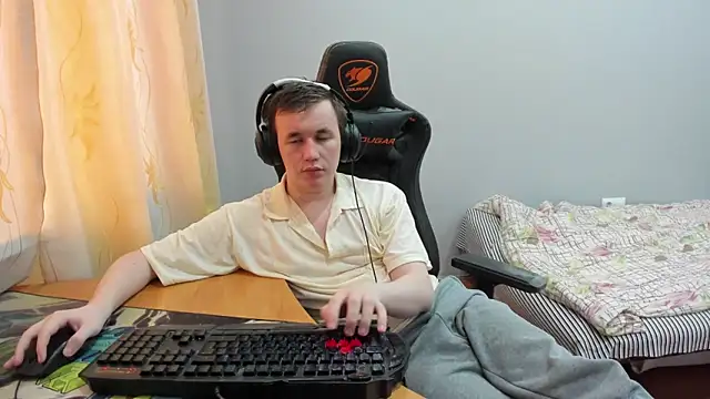 iliaskrislove webcam