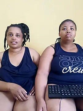 Prettyboobiesx Live Webcam on Stripchat