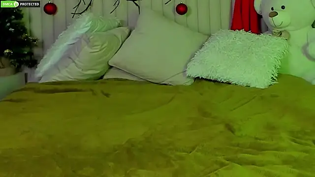 rachelcart (F young) - slap ass