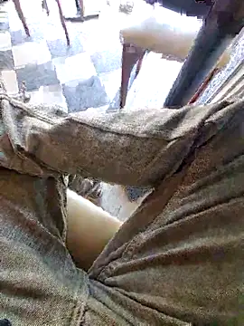 YoursThickDick webcam