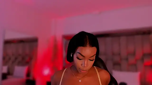 ChaynnaCooper webcam