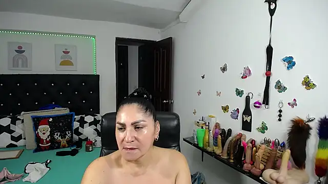 mature_bigboobs10 webcam