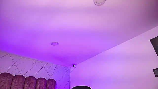 Fluffy_Bubble21 webcam