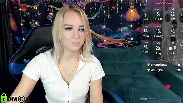 CrystalGirl99 webcam