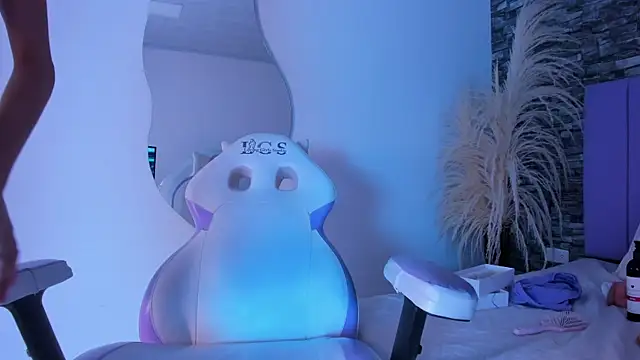 susanaross (F teen) - Zoom my pussy + domi control x 45seg