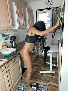 Squirt-Fuck-Queen webcam