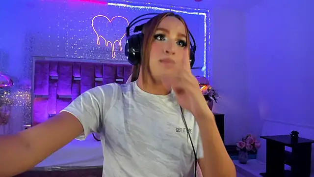 KylieVictoria webcam