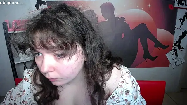 NeonilaLisova webcam