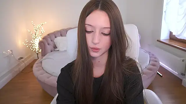 LovelyAngelyy webcam