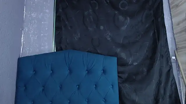 n4ughty_friends webcam