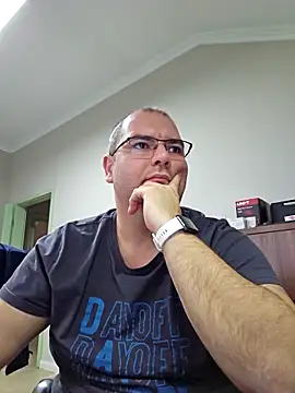 Andrew1900529 webcam