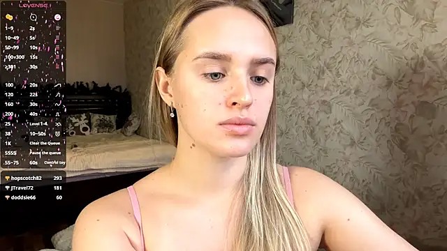 ElisabetLorney webcam