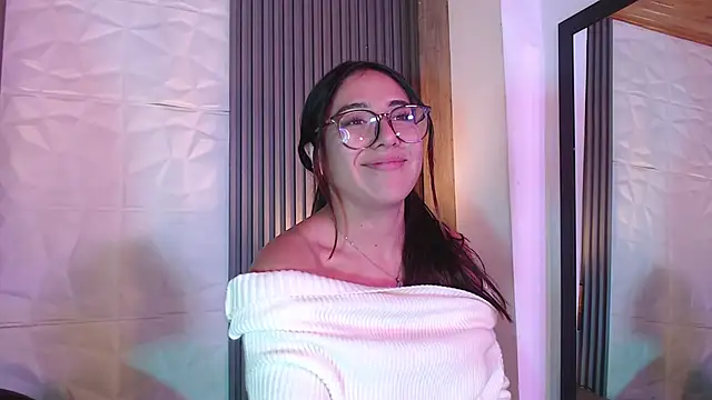 bonnali_lune (F teen) - besa sus tetas