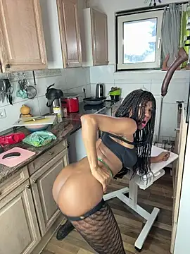 Squirt-Fuck-Queen webcam