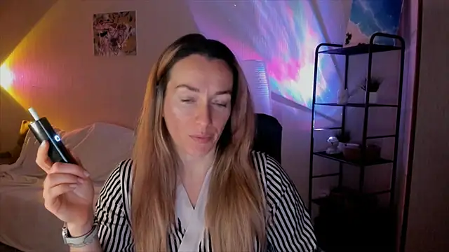 RebeccaMartinez webcam