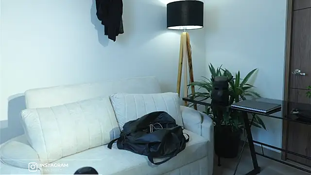 deusbellis (M twink) - Take a coffe - 喝杯咖啡