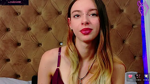 coravex - CoraVex's free webcam - UK Sex Cams