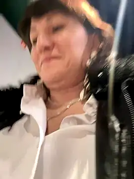 ZhenjaPoledance webcam