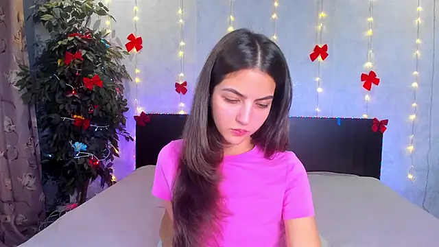 Milana_Crystal_ webcam