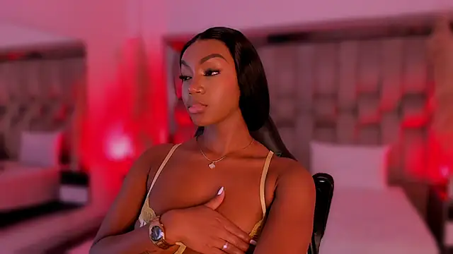 ChaynnaCooper webcam