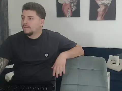 SteelAlphaBroz webcam