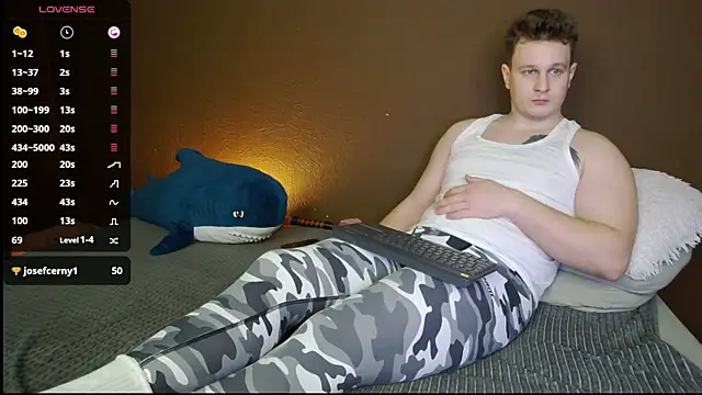 charlie_smiley webcam