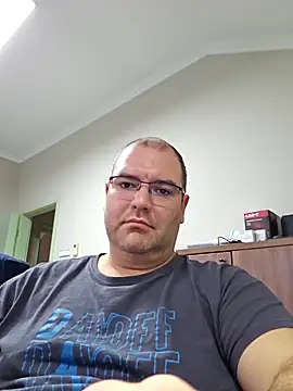 Andrew1900529 webcam