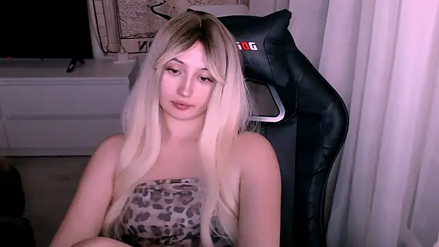 beauty_blonde webcam
