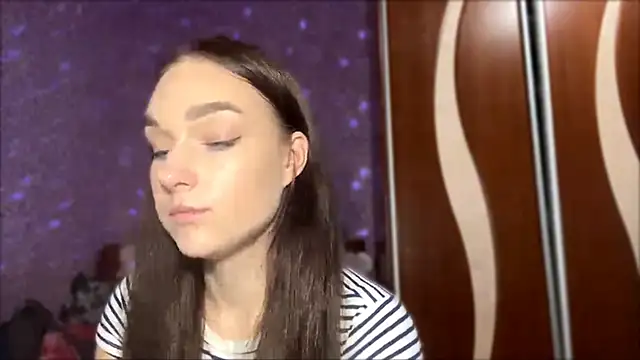 YahairaDuracher webcam