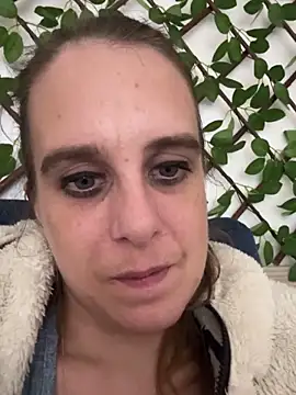 Live Sex Chat with Chantalee (@chantalee)