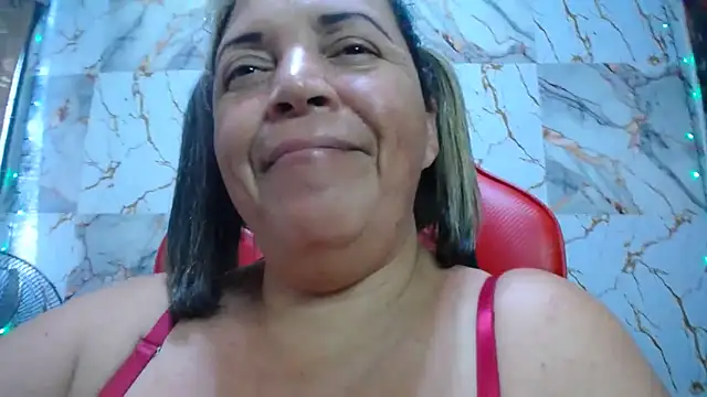 alina_maturehot webcam