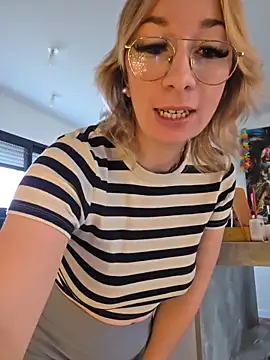 Giuliana_baby webcam