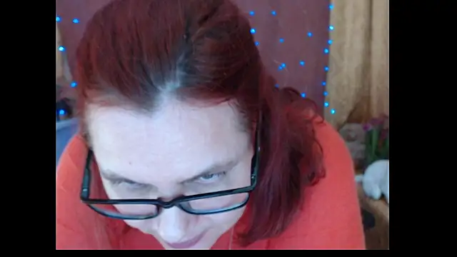 PlayfullMature webcam