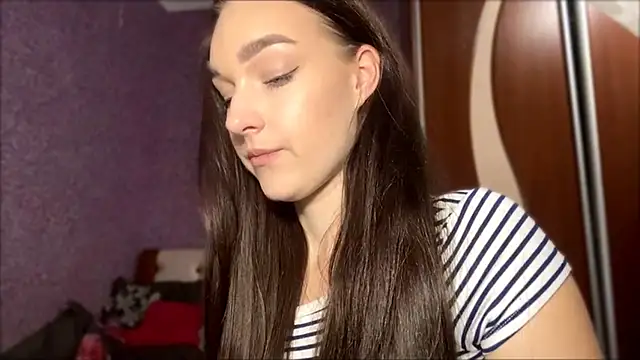 YahairaDuracher webcam