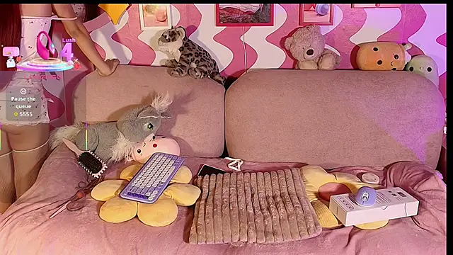 the_girl_with_the_red_hai - The_girl_with_the_red_hai's free webcam