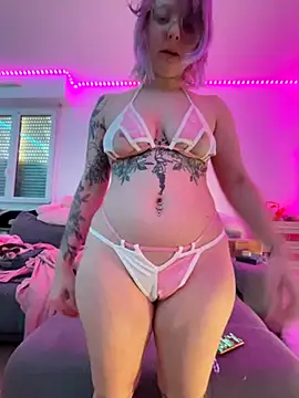 laskaleroomba - LaskaLeRoomba's free webcam