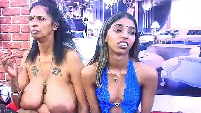 IndianSexySlender webcam