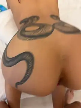 Bellawin06 Live Webcam on Stripchat