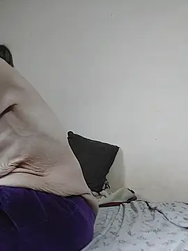 SheTheDeeevil webcam